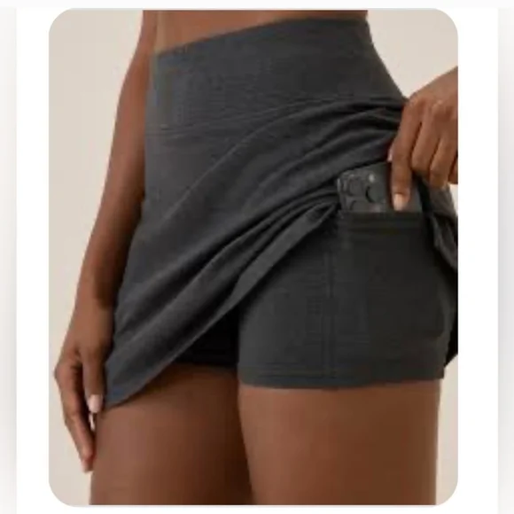 Pact Women's Black Skort Size Medium - Picture 2 of 7